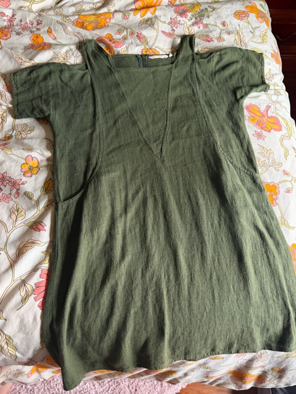 Green cottage core linen shoulder dress